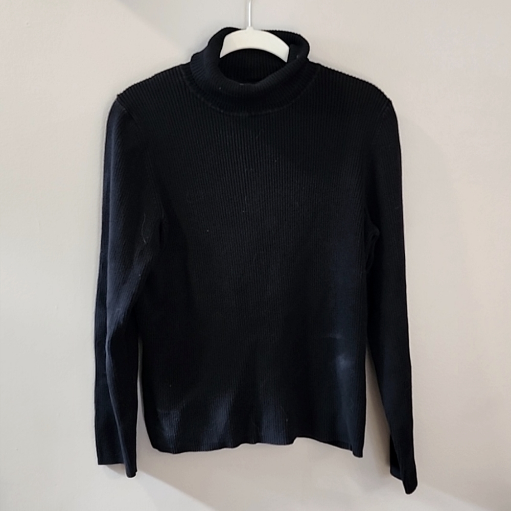 EUC Petite Sophisticate Ribbed Turtleneck - Black (Large)